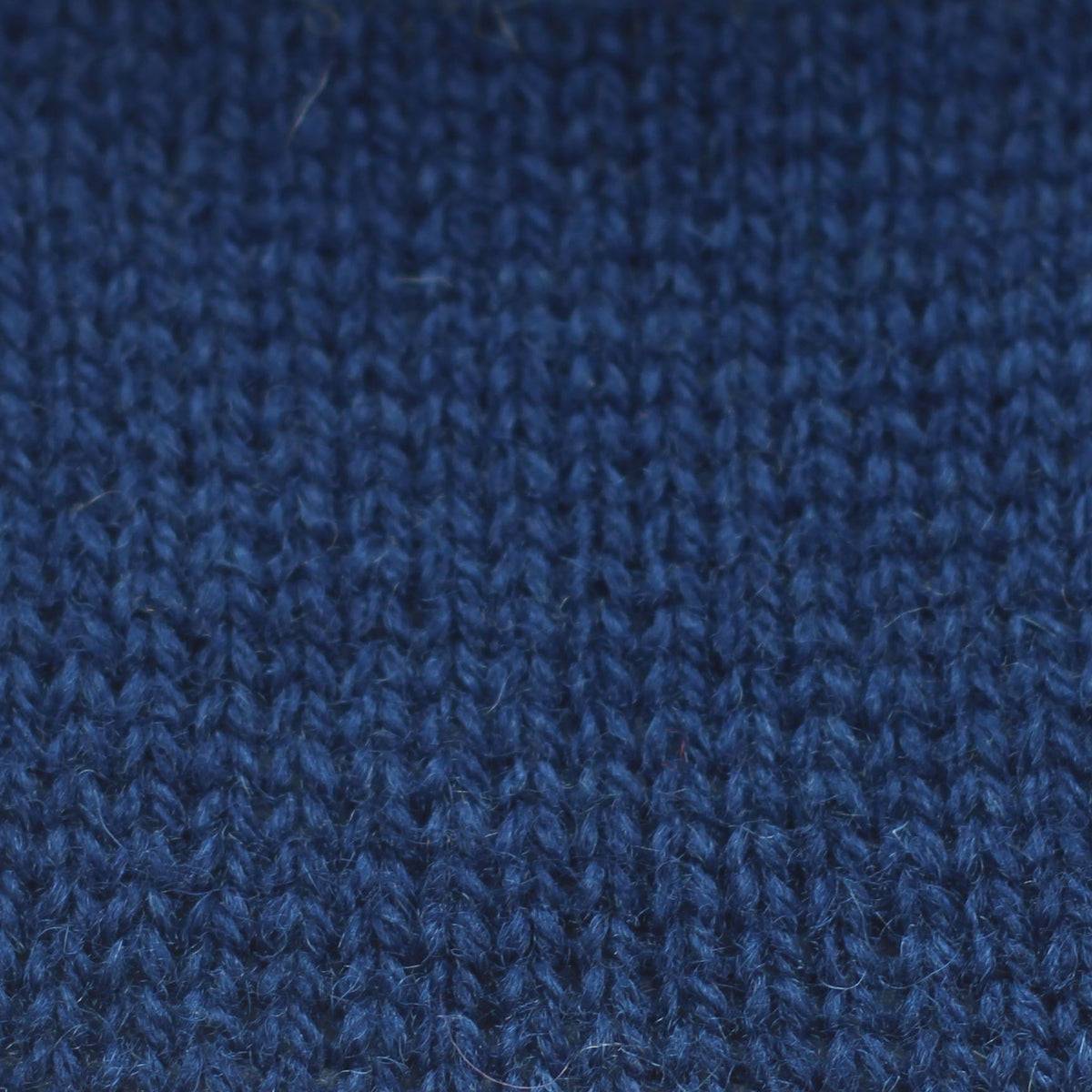 Shade 21 (Navy)
