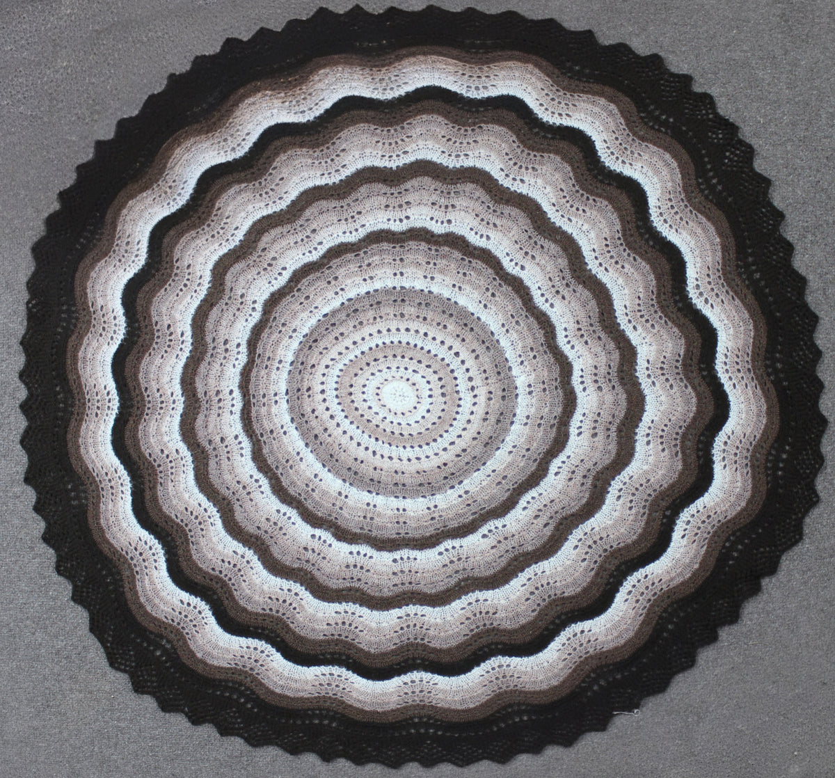 Circular Shaded Shawl pattern