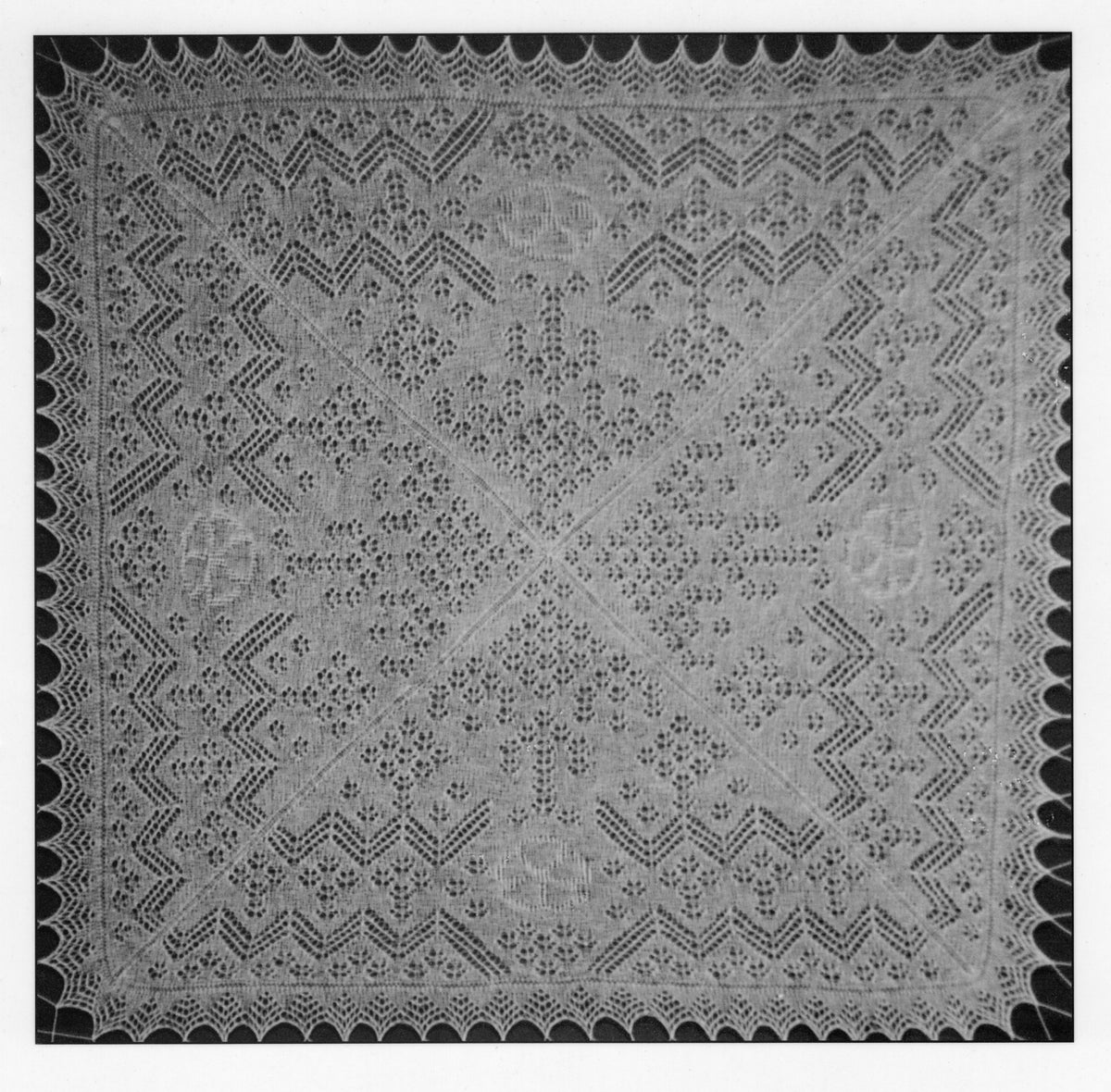 Lace Christening Shawl CW105
